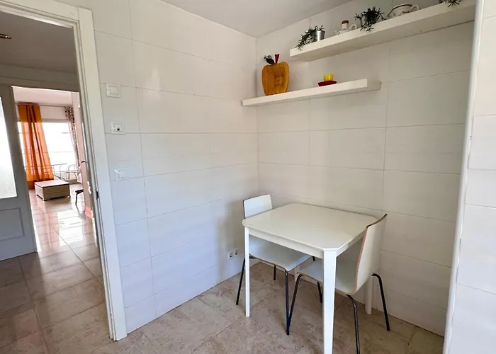 Aguamar Vybdenia Апартаменти *